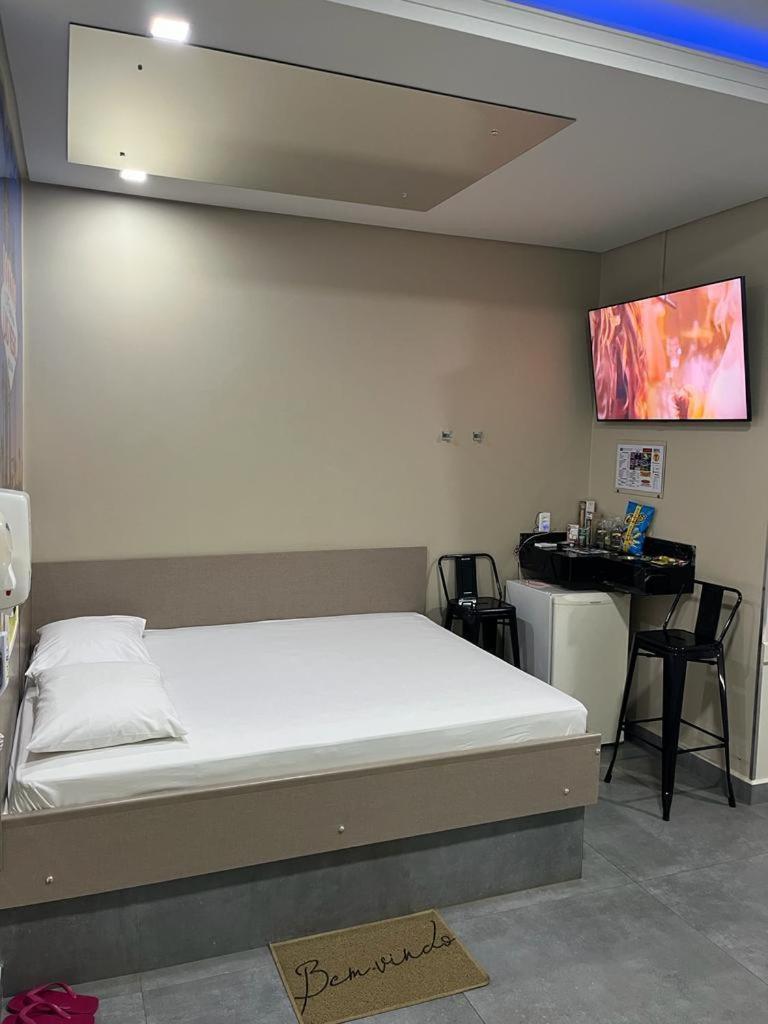 Motel Drive In T - Prolongamento Da Avenida Getulio Vargas Facil Acesso Ao Shopping Patio Шапеко Екстер'єр фото