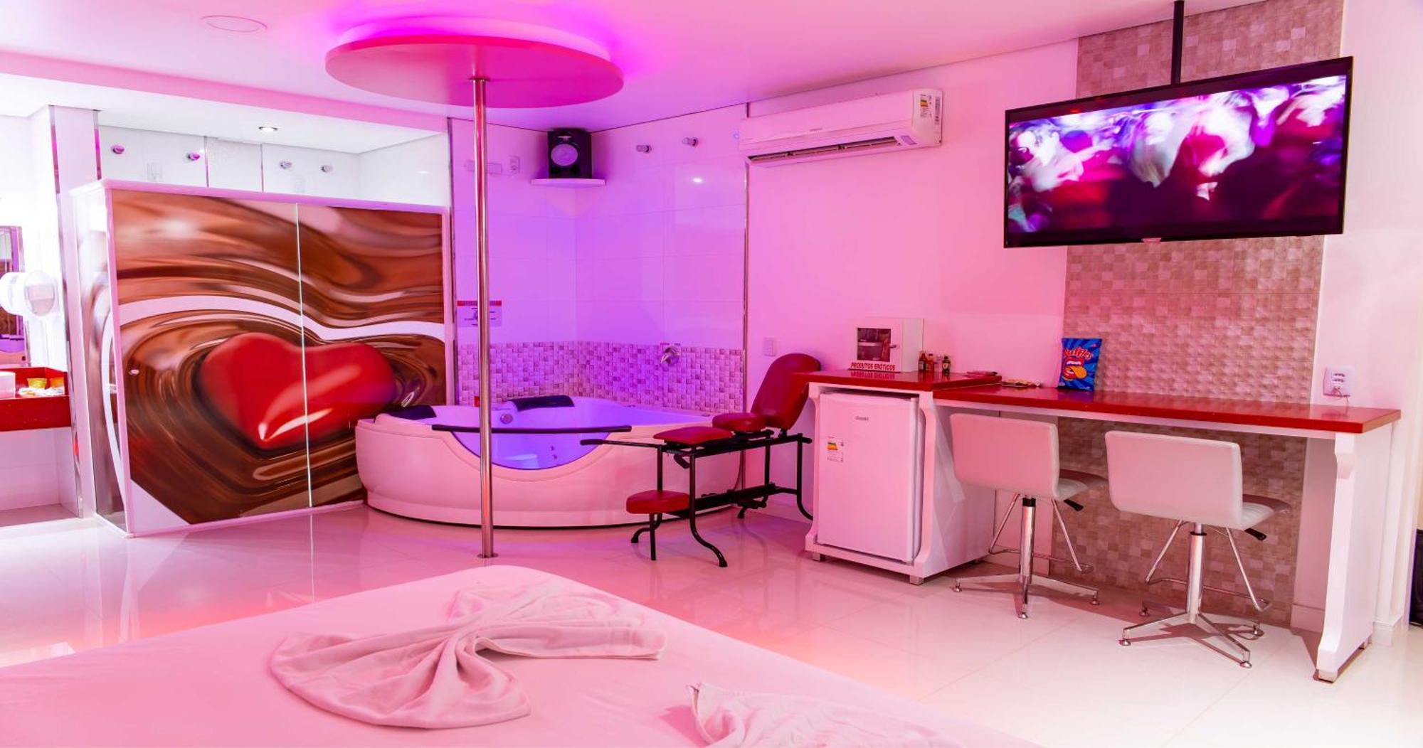 Motel Drive In T - Prolongamento Da Avenida Getulio Vargas Facil Acesso Ao Shopping Patio Шапеко Екстер'єр фото